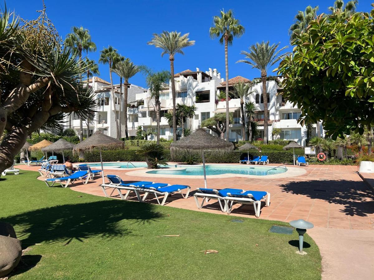 Alcazaba Beach Estepona Buitenkant foto